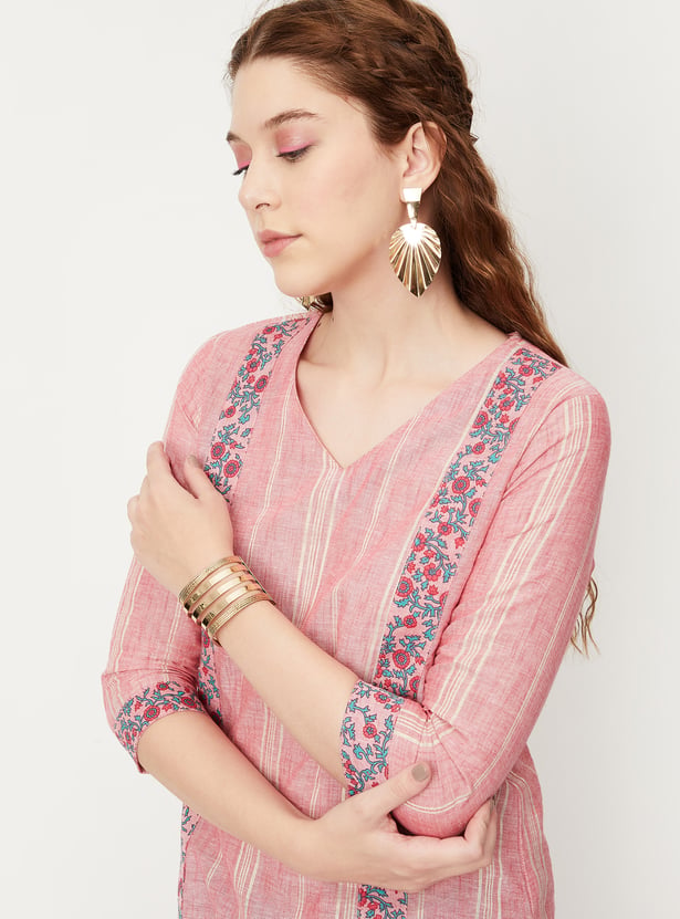 Women Floral Printed Woven Kurta